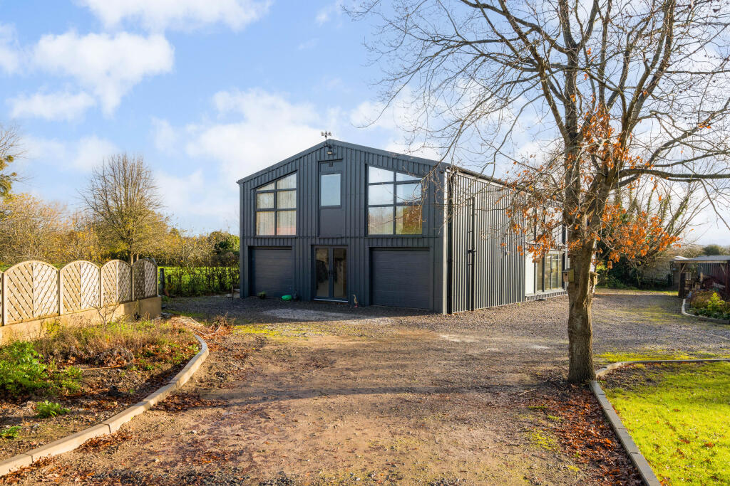 Additional property image - Pilning Street, Pilning, BS35