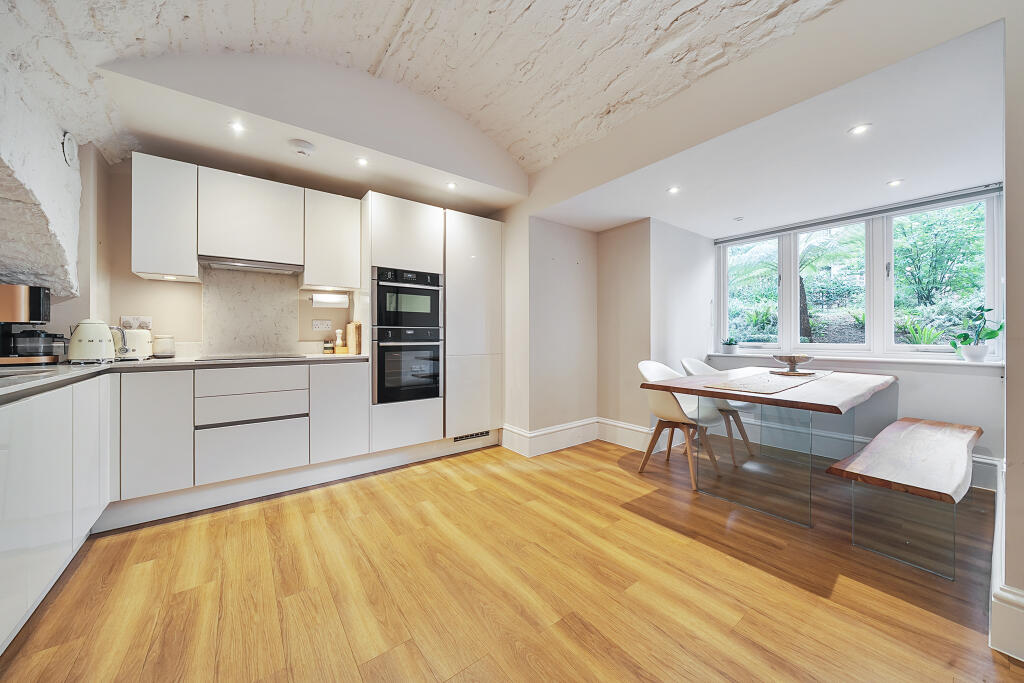 Main image of property: Guinea Street, Bristol, BS1