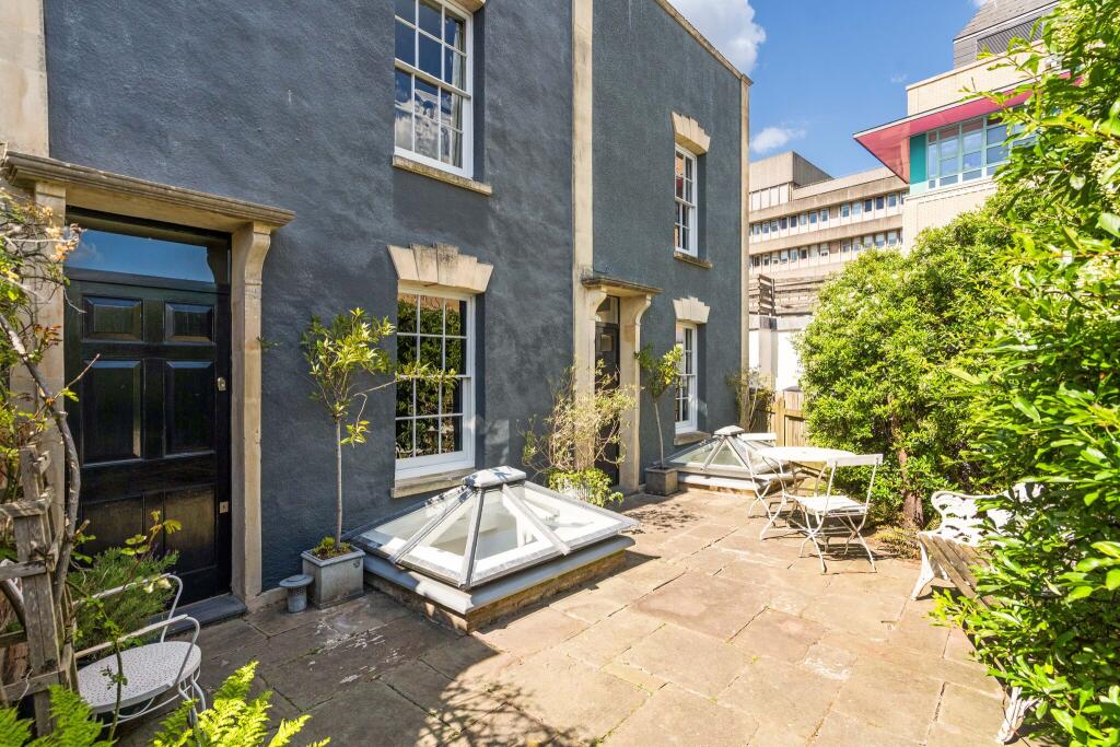 Main image of property: Gloucester Place, Bristol, BS2