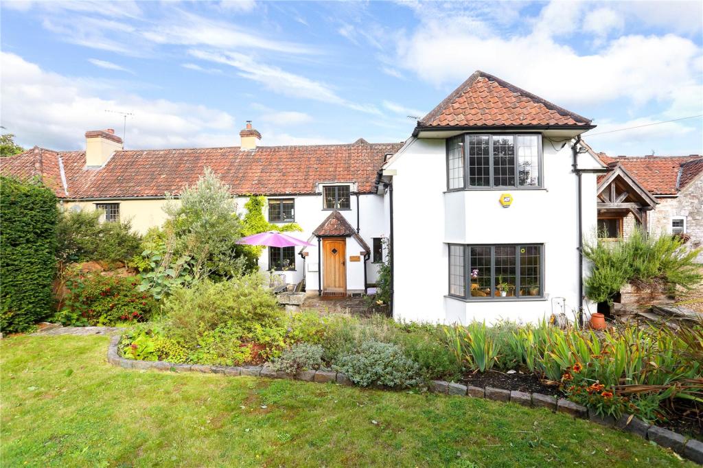 4 bedroom house for sale in Gloucester Road, Rudgeway, South