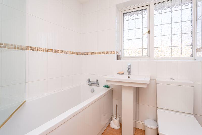 3 bedroom detached house for sale in High Meadows, Compton