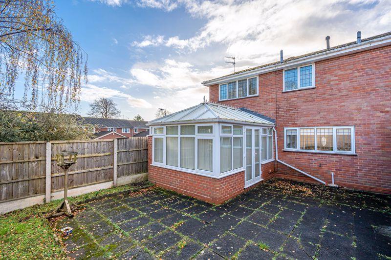 3 bedroom detached house for sale in High Meadows, Compton