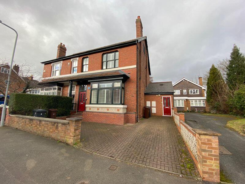 2 bedroom flat for rent in York Avenue, Finchfield, WV3