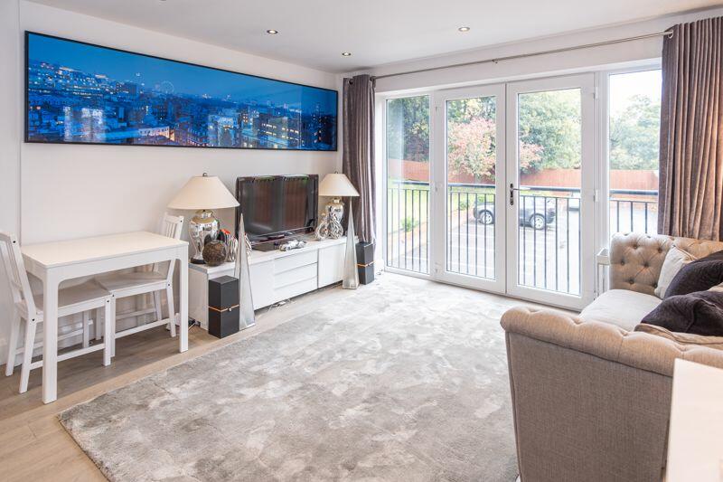 Apartment to rent on Lower Green, Tettenhall, Wolverhampton