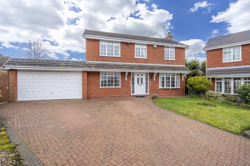 3 bedroom detached house for sale in Cottage View, Codsall