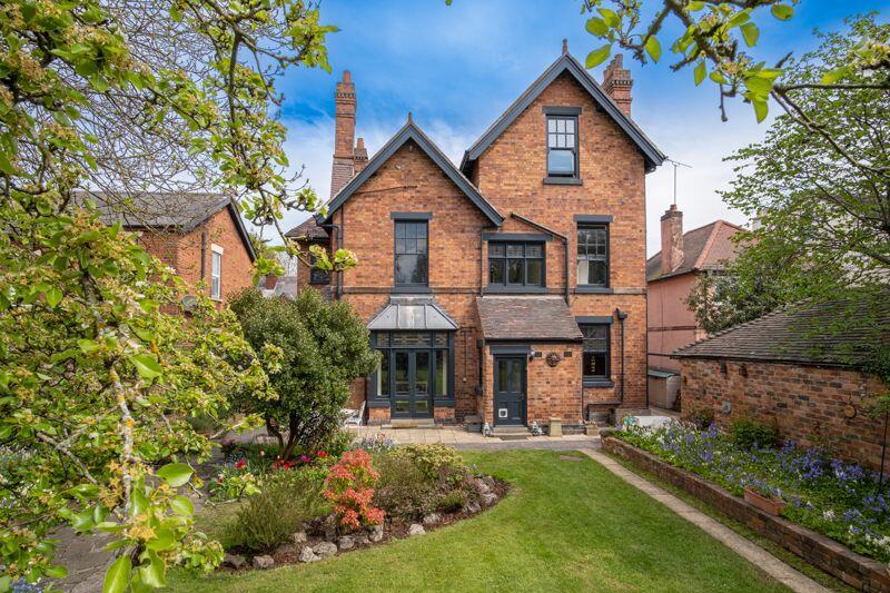 6 bedroom detached house for sale in The Gables, Newbridge Street