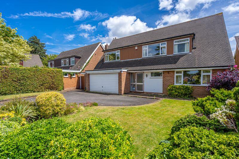 4 bedroom detached house for sale in Broxwood Park, Tettenhall Wood, Wolverhampton, WV6