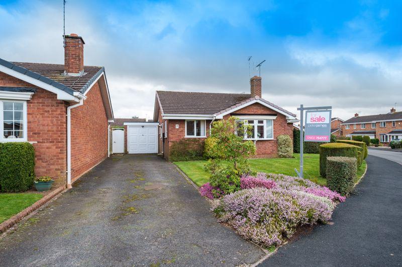 2 bedroom detached bungalow for sale in Dunster Grove, Perton