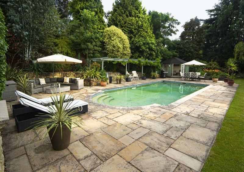 5 bedroom detached house for sale in Perton Road, Perton Ridge