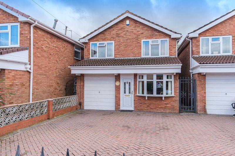 4 bedroom detached house for sale in Vicarage Road, Wednesfield, Wolverhampton, WV11