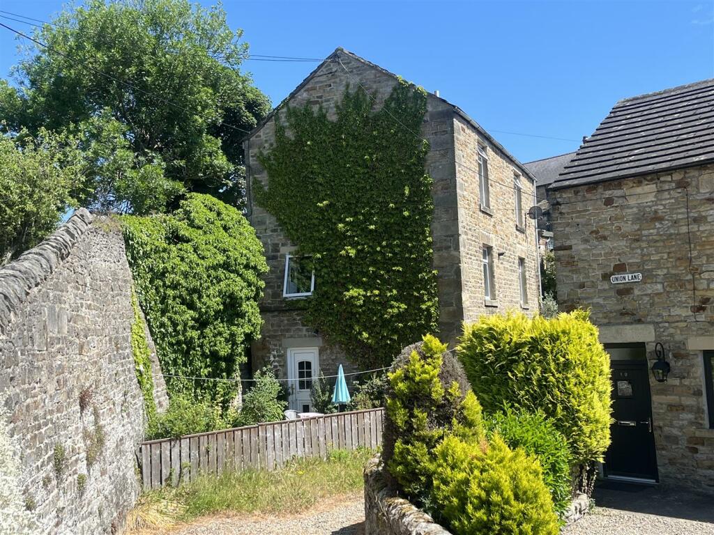 3 bedroom detached house for sale in Union Lane, Stanhope, Weardale, DL13