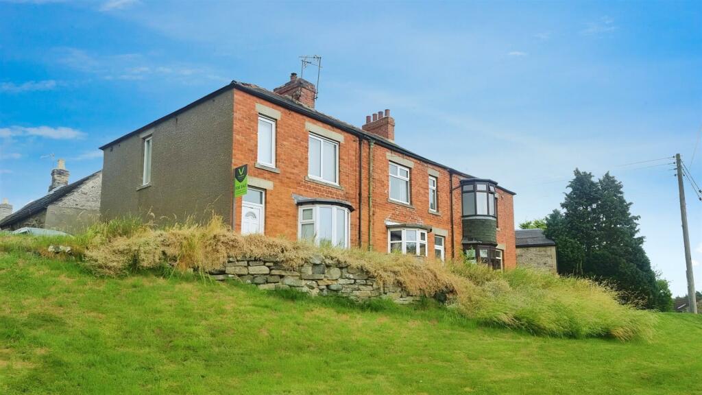 3 bedroom end of terrace house for sale in Broadwood View, Frosterley