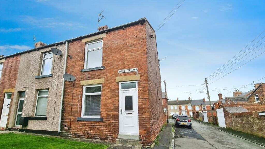 2 bedroom end of terrace house for sale in York Terrace, Willington, DL15