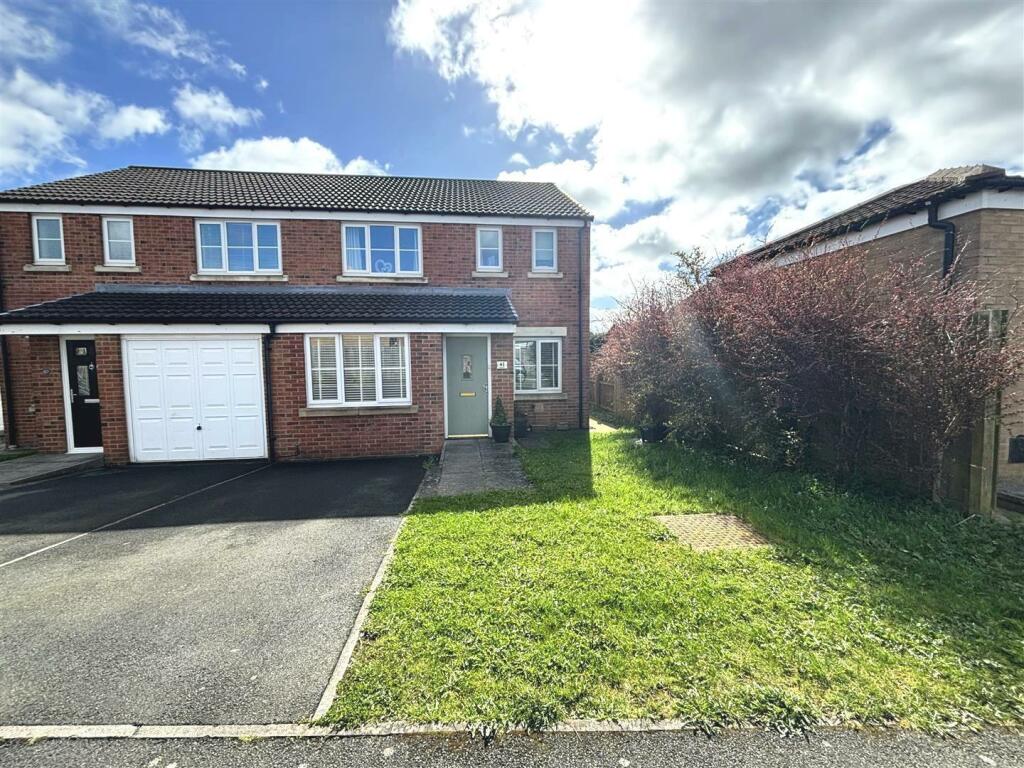 3 bedroom semidetached house for sale in Deerness Heights, Stanley