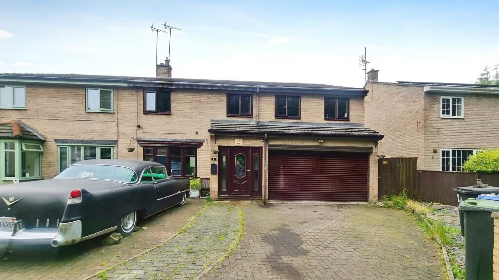 5 bedroom semidetached house for sale in Deneside, Howden le Wear, DL15