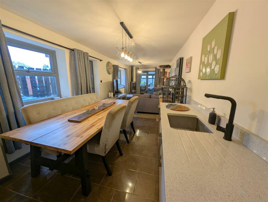 Additional property image - Roslyn Terrace, Hamsterley