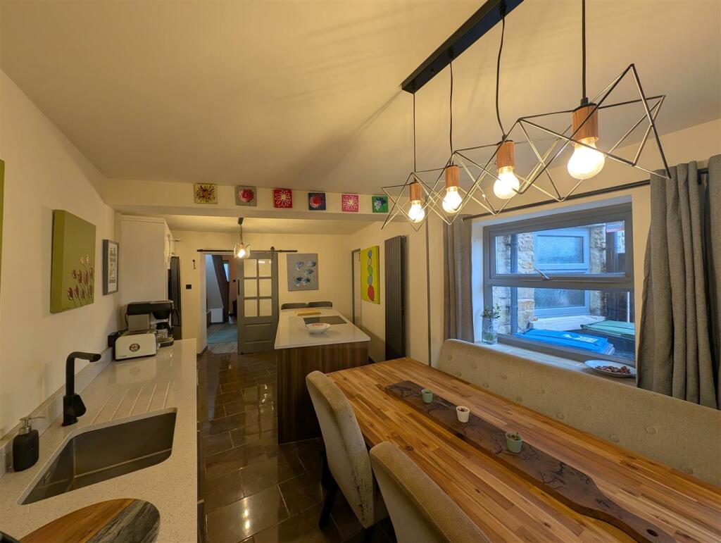 Additional property image - Roslyn Terrace, Hamsterley