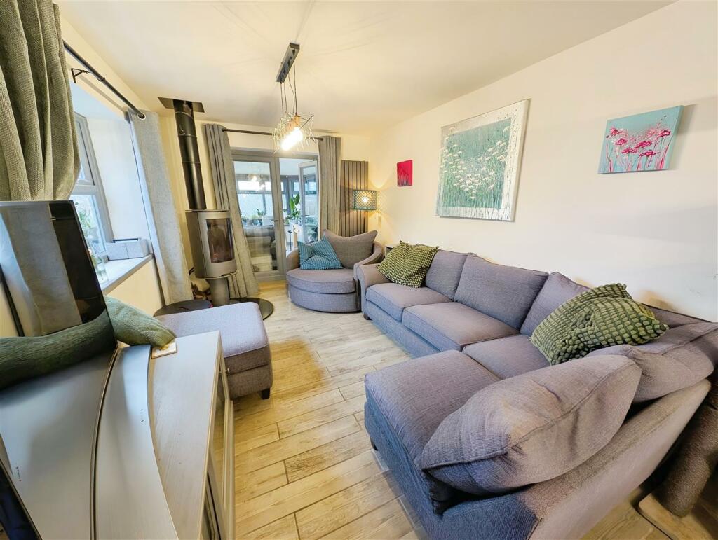 Additional property image - Roslyn Terrace, Hamsterley