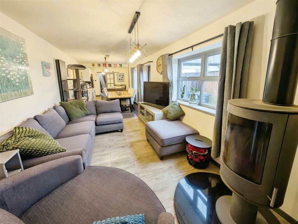 Additional property image - Roslyn Terrace, Hamsterley
