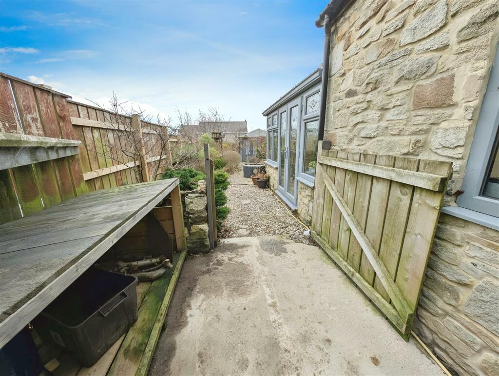 Additional property image - Roslyn Terrace, Hamsterley