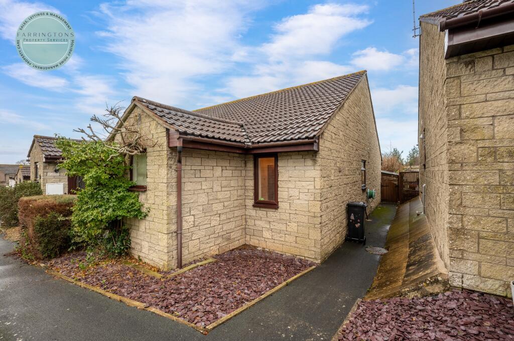 2 bedroom bungalow for sale in Newman Close, Westerleigh, Bristol, BS37
