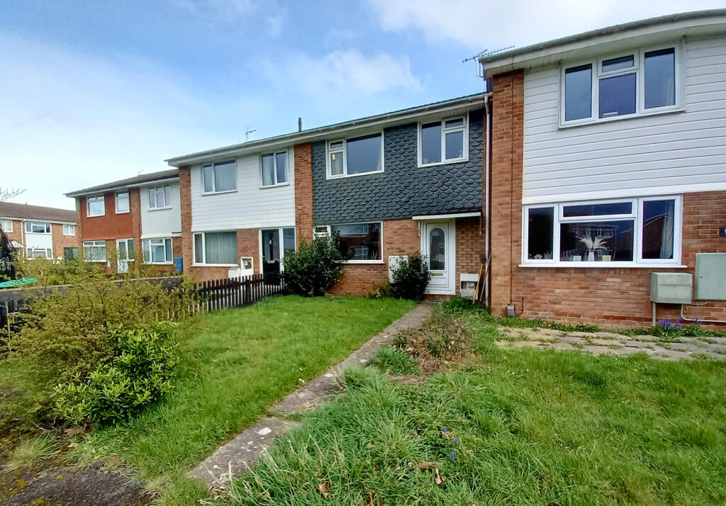 3 bedroom terraced house for sale in Littledean, Yate, Bristol, BS37