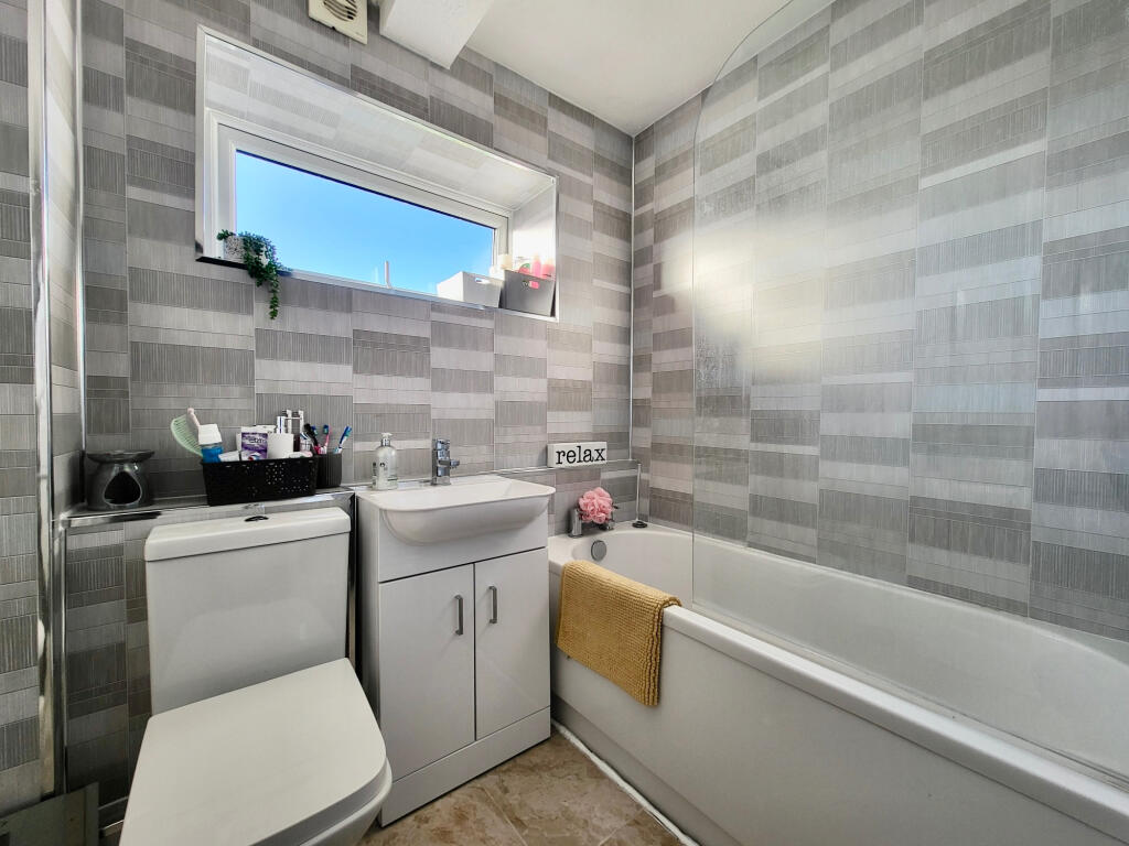 Additional property image - Chargrove, Yate, Bristol