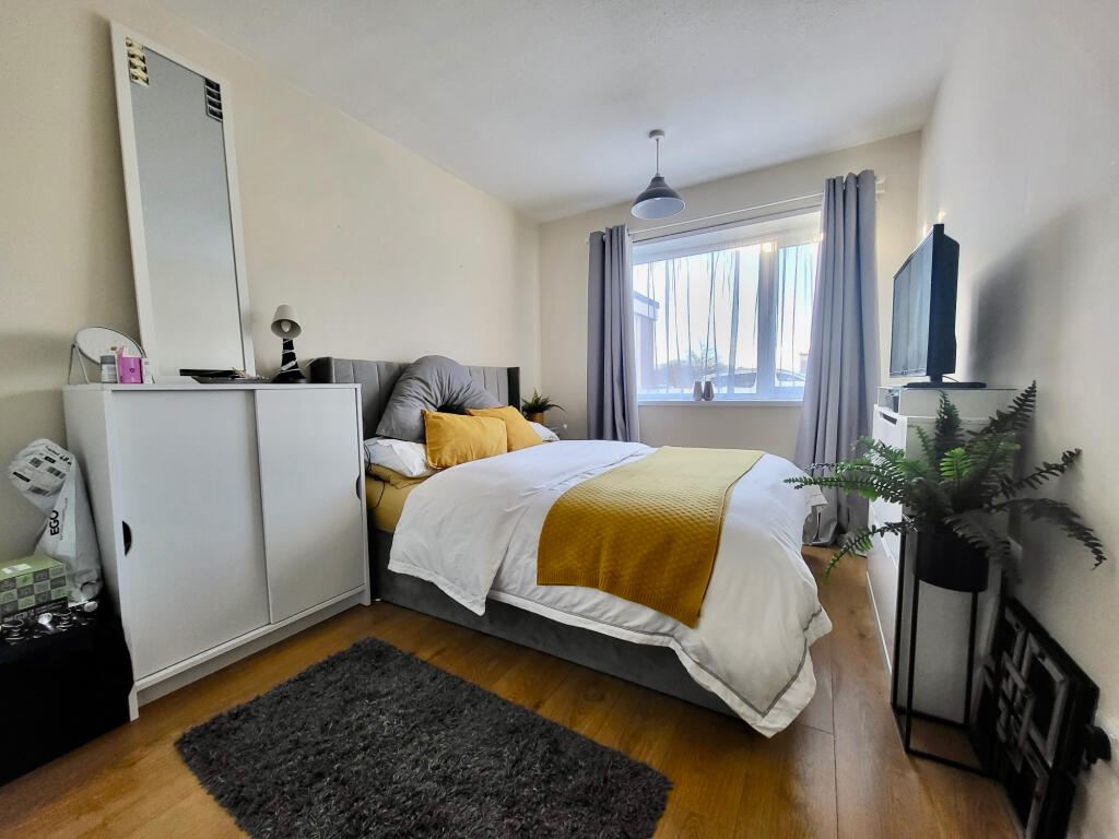 Additional property image - Chargrove, Yate, Bristol
