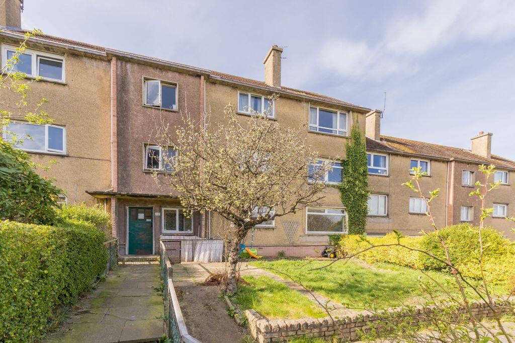Main image of property: 22/4 Pirniefield Bank, Edinburgh, EH6 7QH