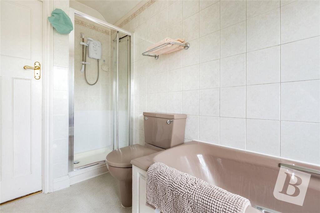 3 bedroom semidetached house for sale in Gaynes Park Road, Upminster, RM14