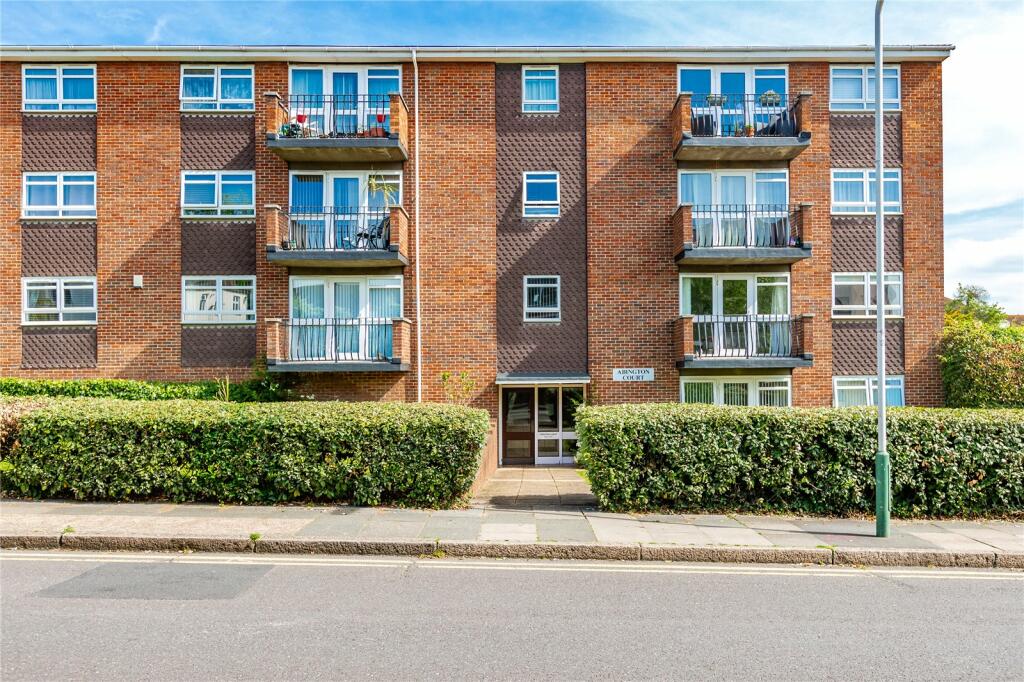 2 bedroom apartment for sale in Abington Court, Hall Lane, Upminster, RM14