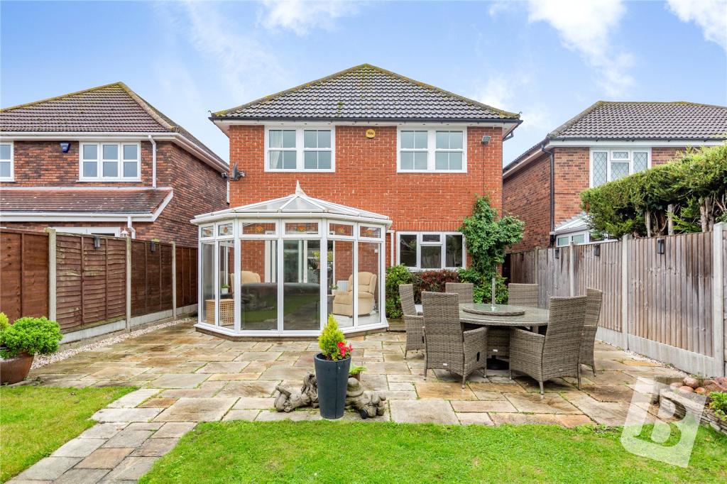 4 bedroom detached house for sale in Stanley Road, Bulphan, Upminster, RM14