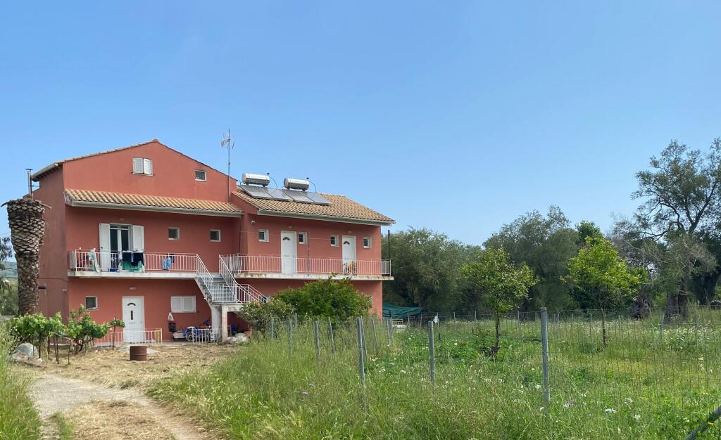 7 bedroom house for sale in Ionian Islands, Corfu, Petriti, Greece