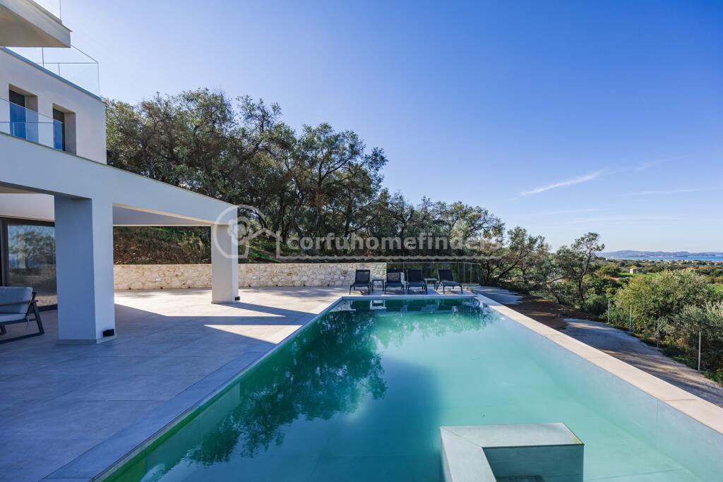 Main image of property: Thessalia, Magnesia, Almyros