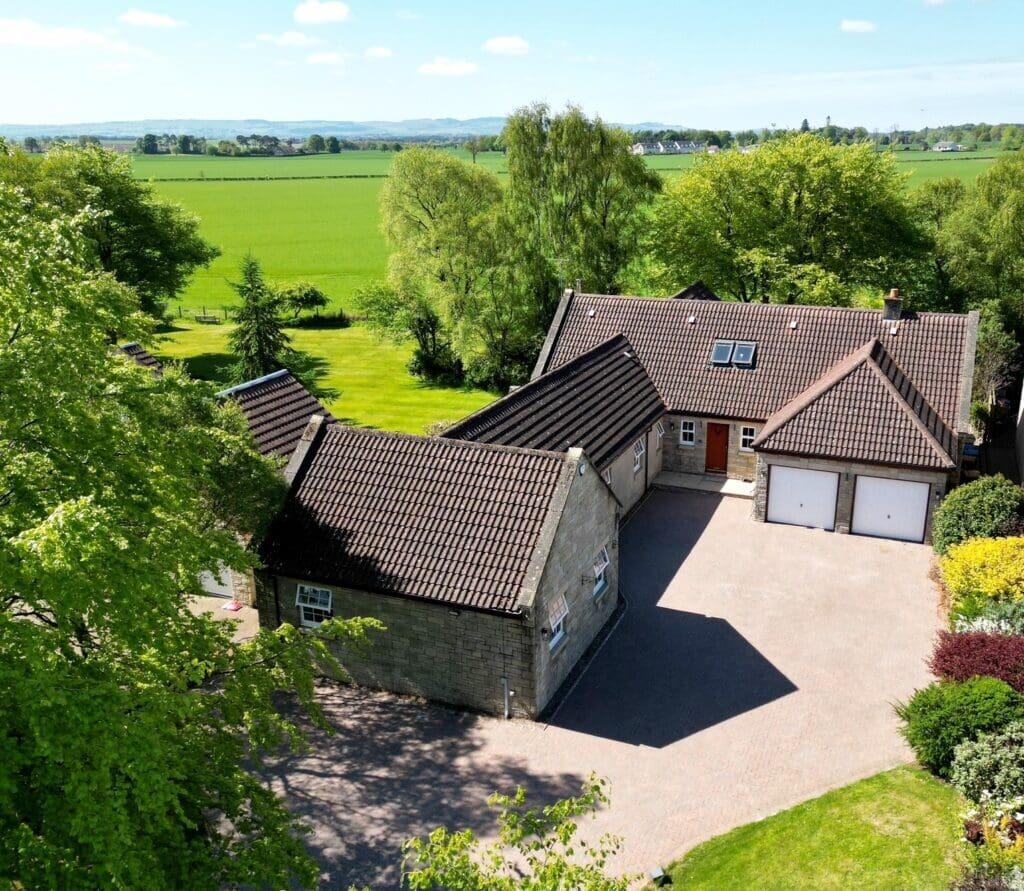 Main image of property: 1 Ashwood Steadings Mawcarse Milnathort KY13 9SB