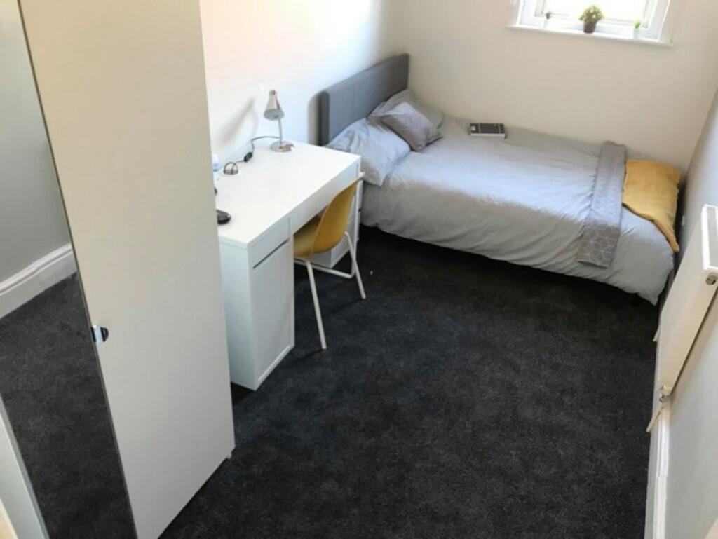 Main image of property: Kenilworth Road, Southampton