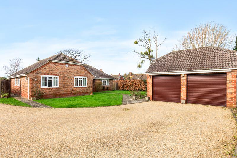 4 bedroom detached bungalow for sale in Markway Close, Emsworth, PO10