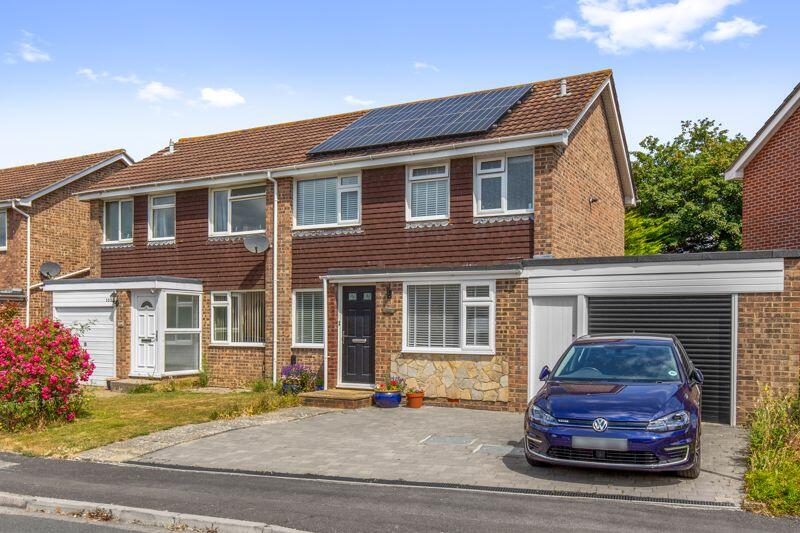 3 bedroom semidetached house for sale in Brook Gardens, Emsworth, PO10