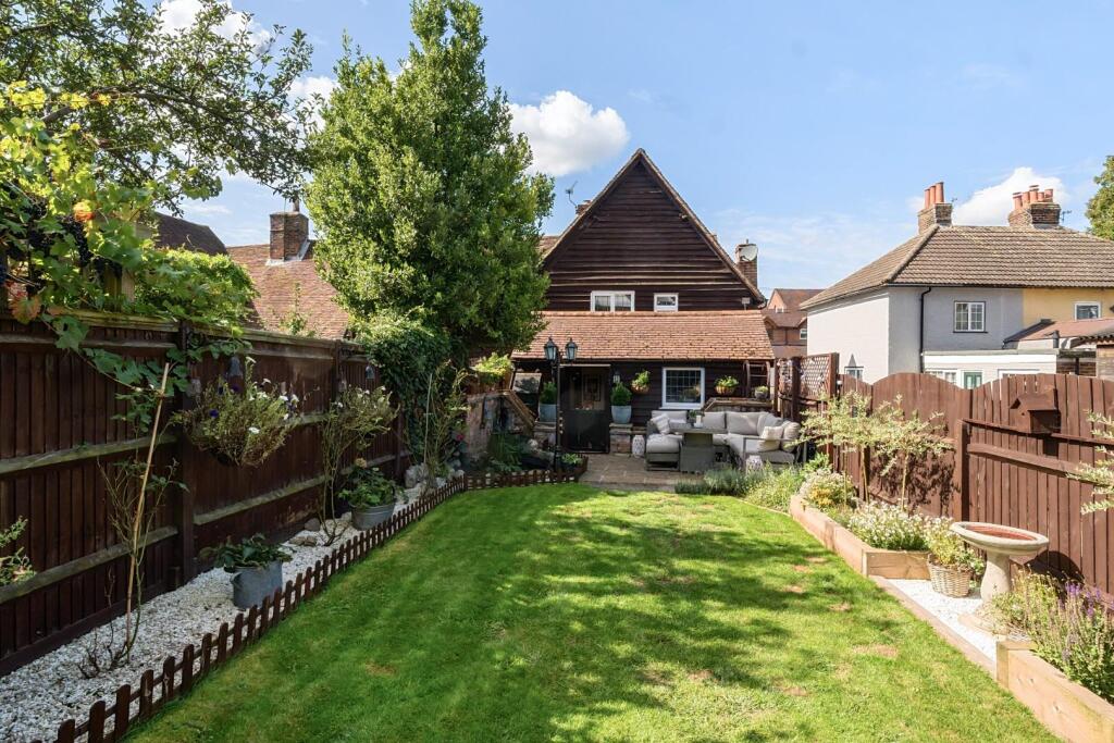 Main image of property: New Hythe Lane, Larkfield, Aylesford