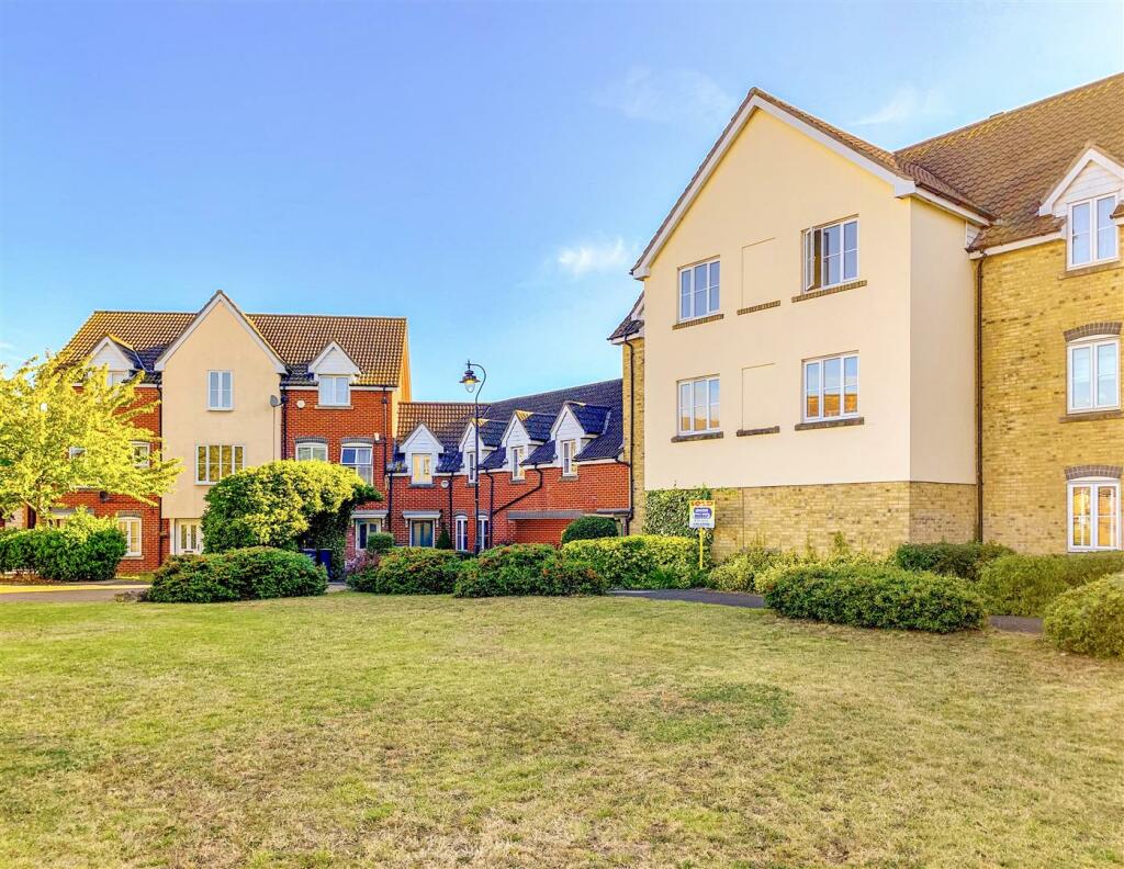 2 bedroom apartment for rent in Mercer Close, Larkfield, Aylesford, ME20