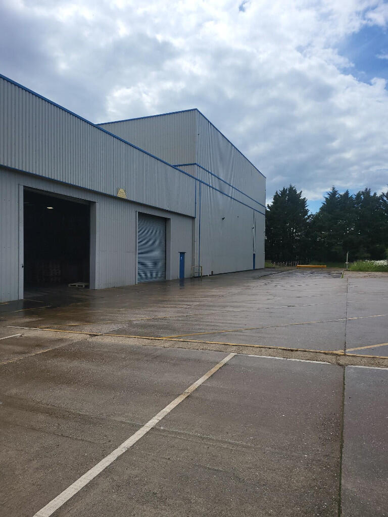 Main image of property: Bramley Road, Milton Keynes, Buckinghamshire, MK1