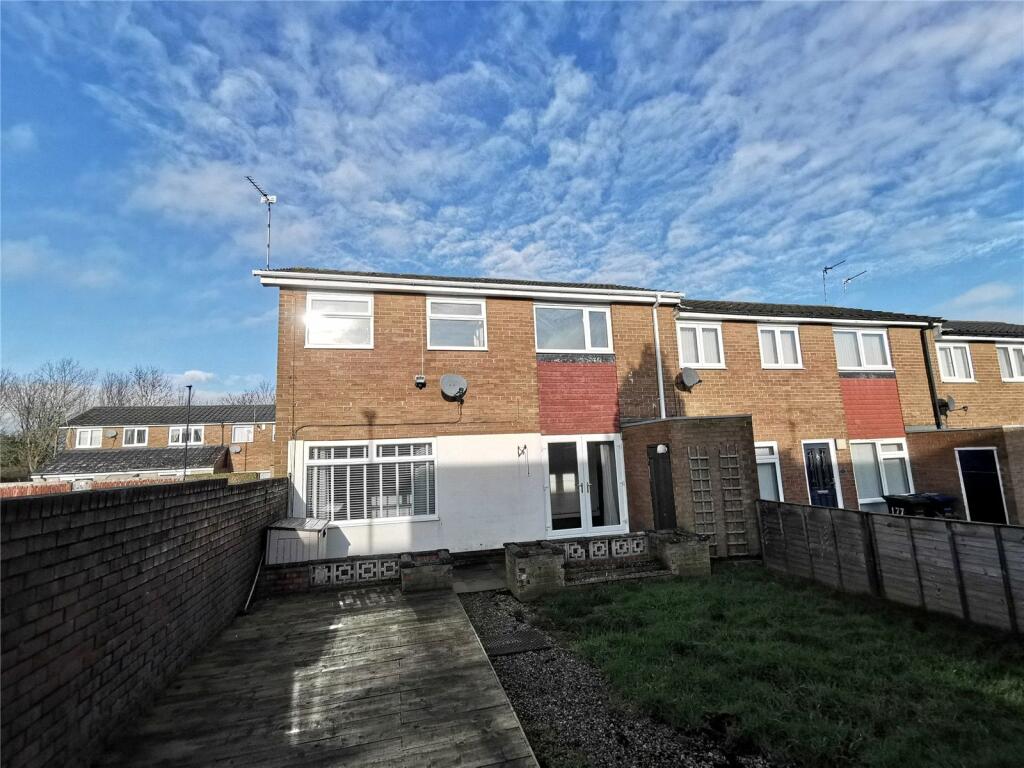 3 bedroom end of terrace house for rent in Lowbiggin, Newcastle upon Tyne, Tyne and Wear, NE5