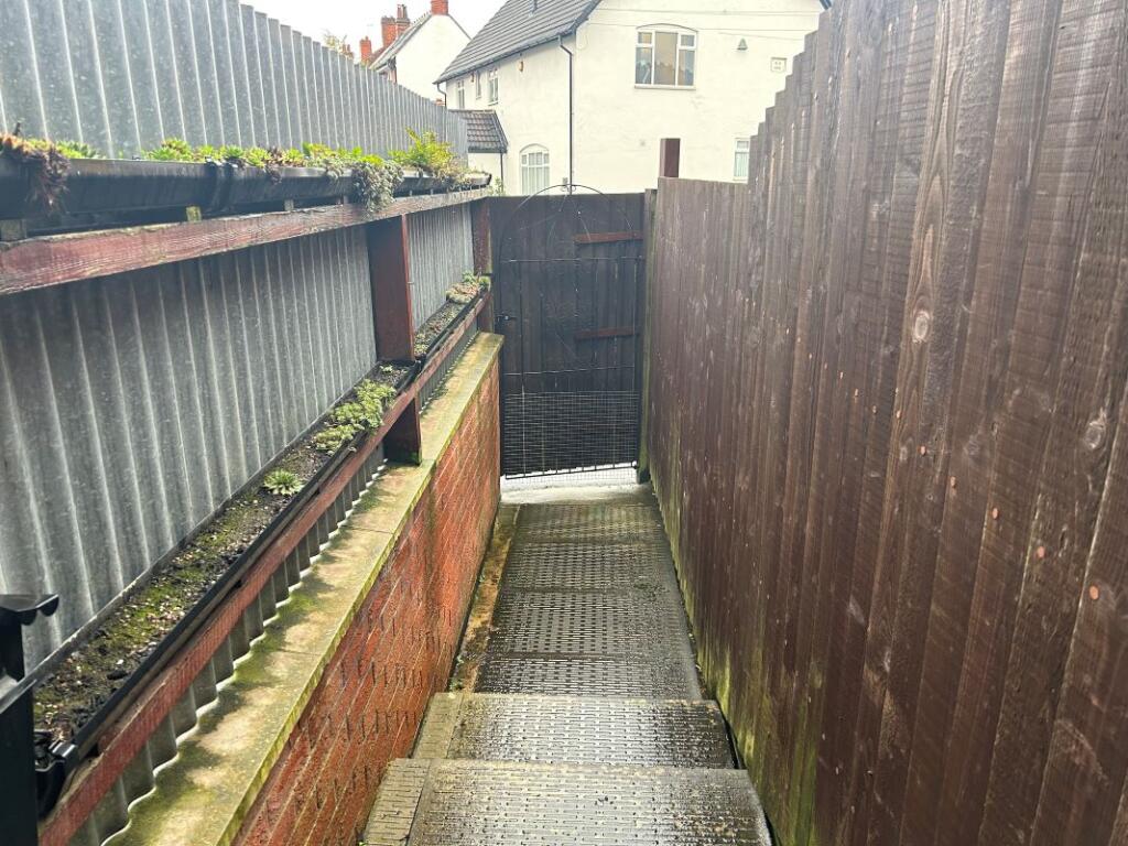 Additional image 7 of 68 & 68A Three Shires Oak Road, Bearwood, Smethwick, West Midlands, B67 5BY