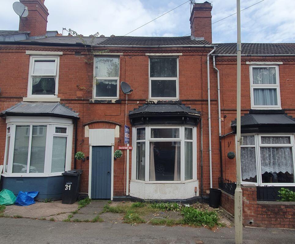Main image of property: 32 Crescent Road, Netherton, Dudley, West Midlands, DY2 0NW