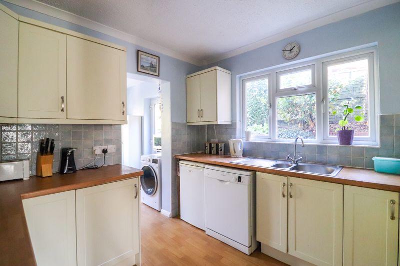 4 bedroom detached house for sale in Southwell Road, Benfleet, SS7