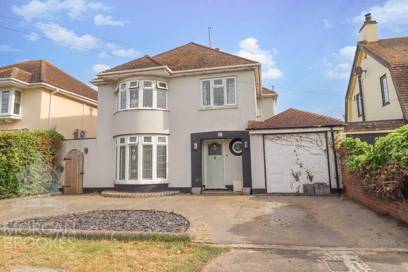 4 bedroom detached house for sale in Atherstone Road, Canvey Island, SS8