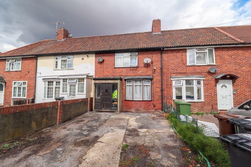 3 Bedroom Terraced House For Sale In Porters Avenue Dagenham Rm8