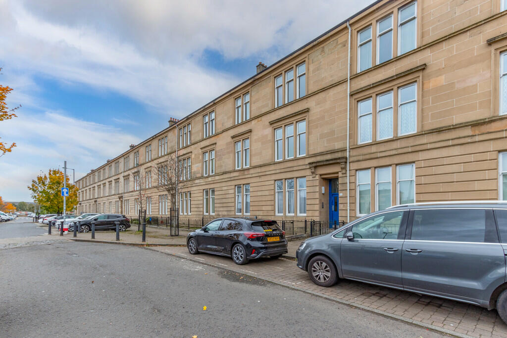 3 bedroom flat for sale in Mcculloch Street, Pollokshields, G41
