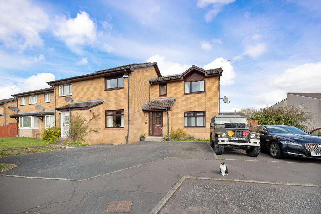 3 bedroom end of terrace house for sale in Ferndale Gardens, Summerston, Glasgow, G23