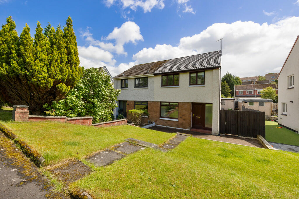3 bedroom semidetached house for sale in Wood Lane,